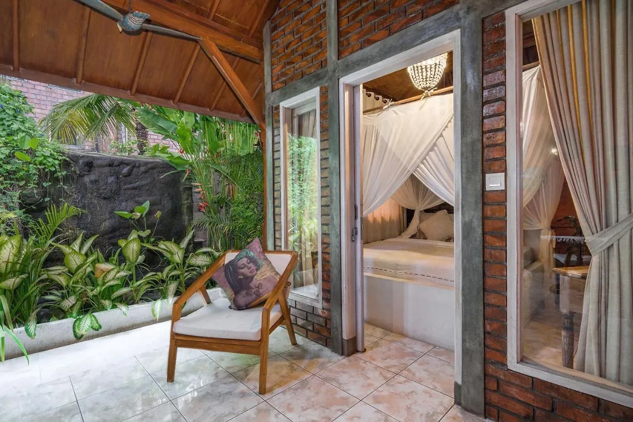 Ocean Star Villa Five Near The Kudeta Beach Indonesia