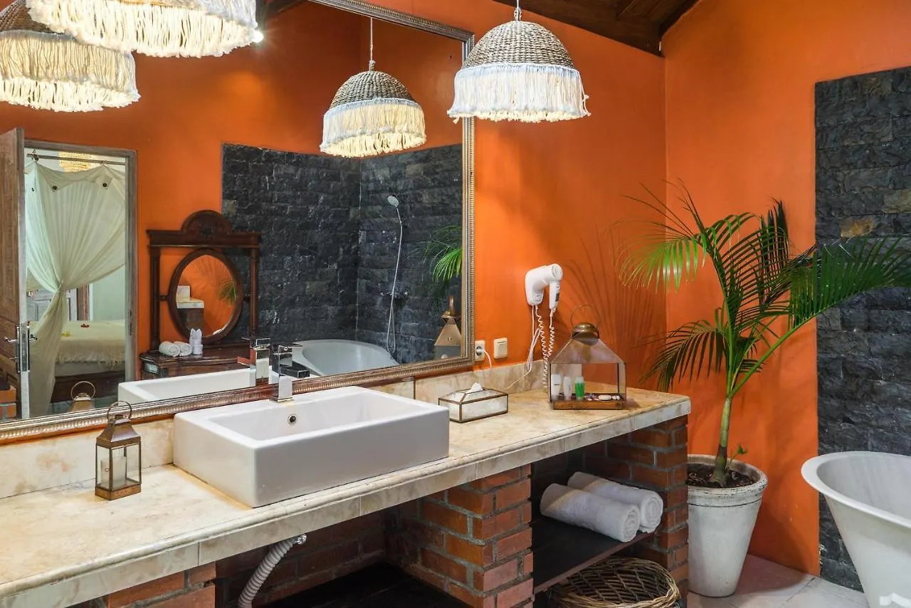 Ocean Star Villa Five Near The Kudeta Beach 0*, Seminyak (Bali)